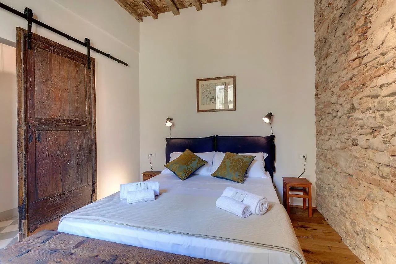 Gm Apartment By Mamo Florencia
